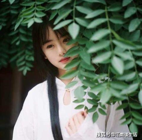 吃瓜少女秦小依免费阅读,揭秘娱乐圈背后的秘密  第1张
